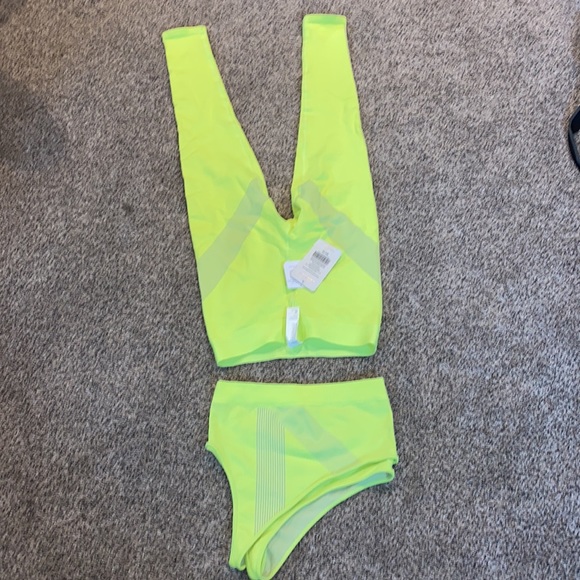 Fabletics set - Picture 3 of 8
